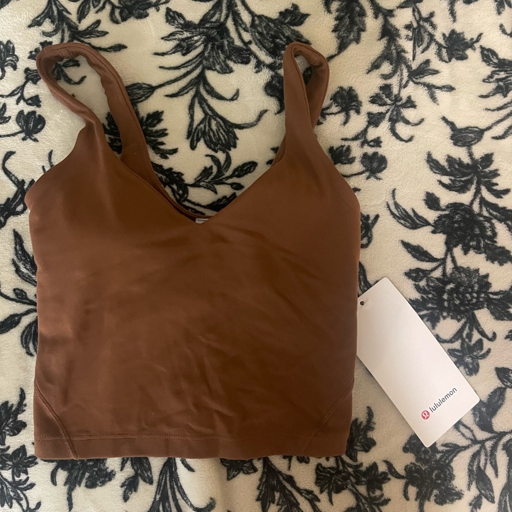 Lululemon top
